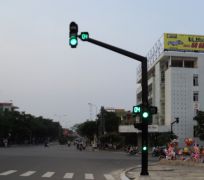 TRỤ ĐÈN TÍN HIỆU GIAO THÔNG QHLTS 01