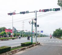 TRỤ ĐÈN TÍN HIỆU GIAO THÔNG QHLTS 05